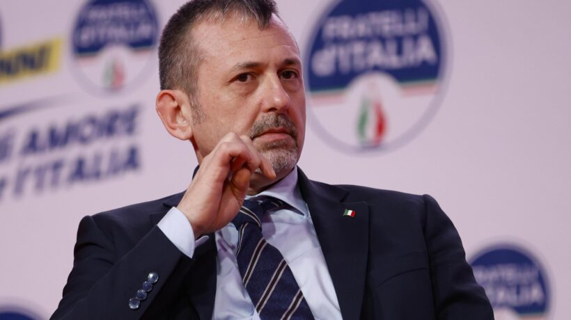 La sinistra si finge unita contro Delmastro
