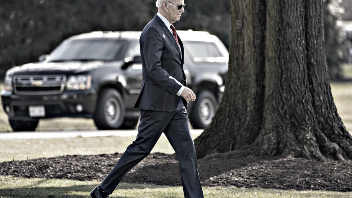 Biden si rifugia in demagogia e bugie Intanto prepara la ricandidatura