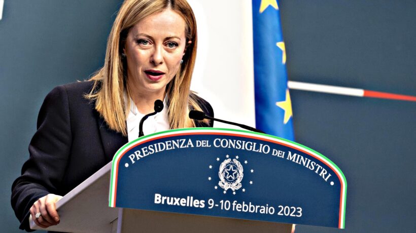Meloni rivendica la vittoria nell’Ue: «Sui migranti non saremo più soli»