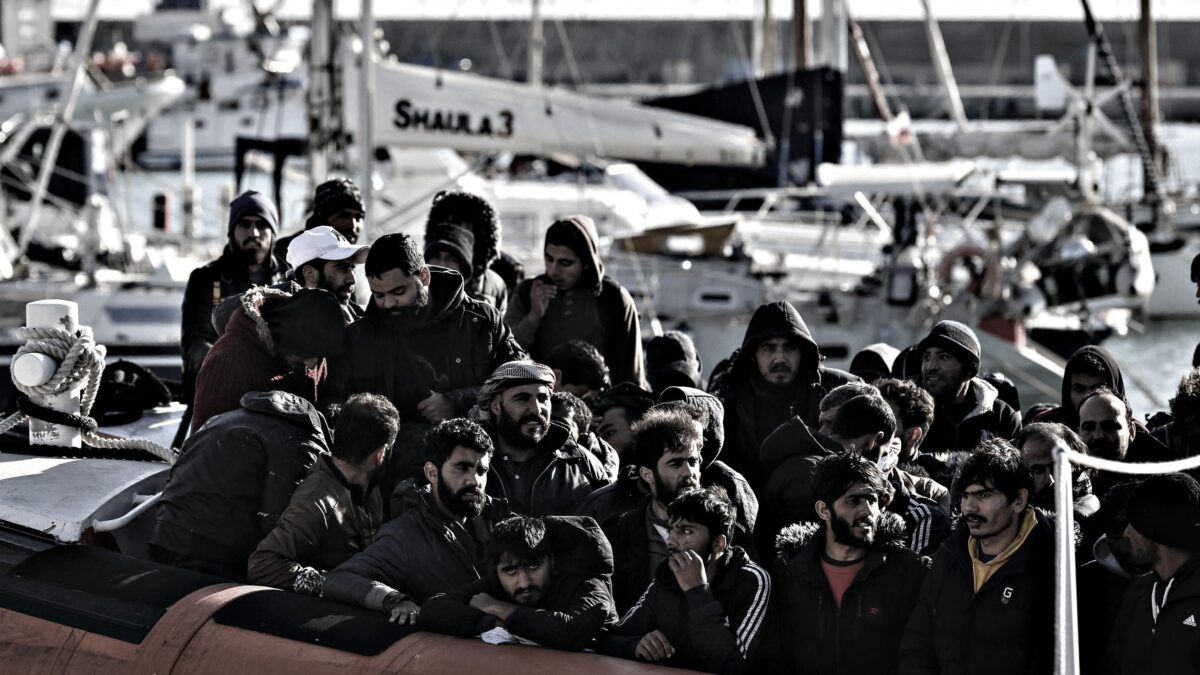Crolla il tabù del contrasto alle Ong