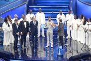 Sanremo 2023, la serata delle cover è un karaoke formato XXL