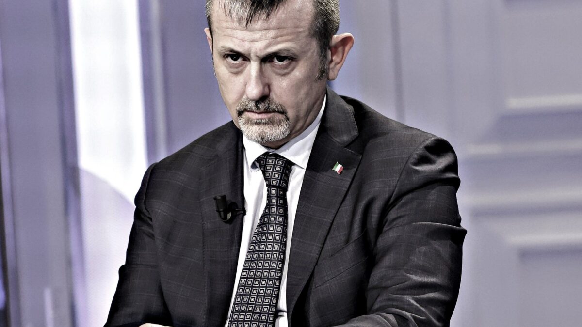 Il Pd alle corde scivola sull’Aventino grillino