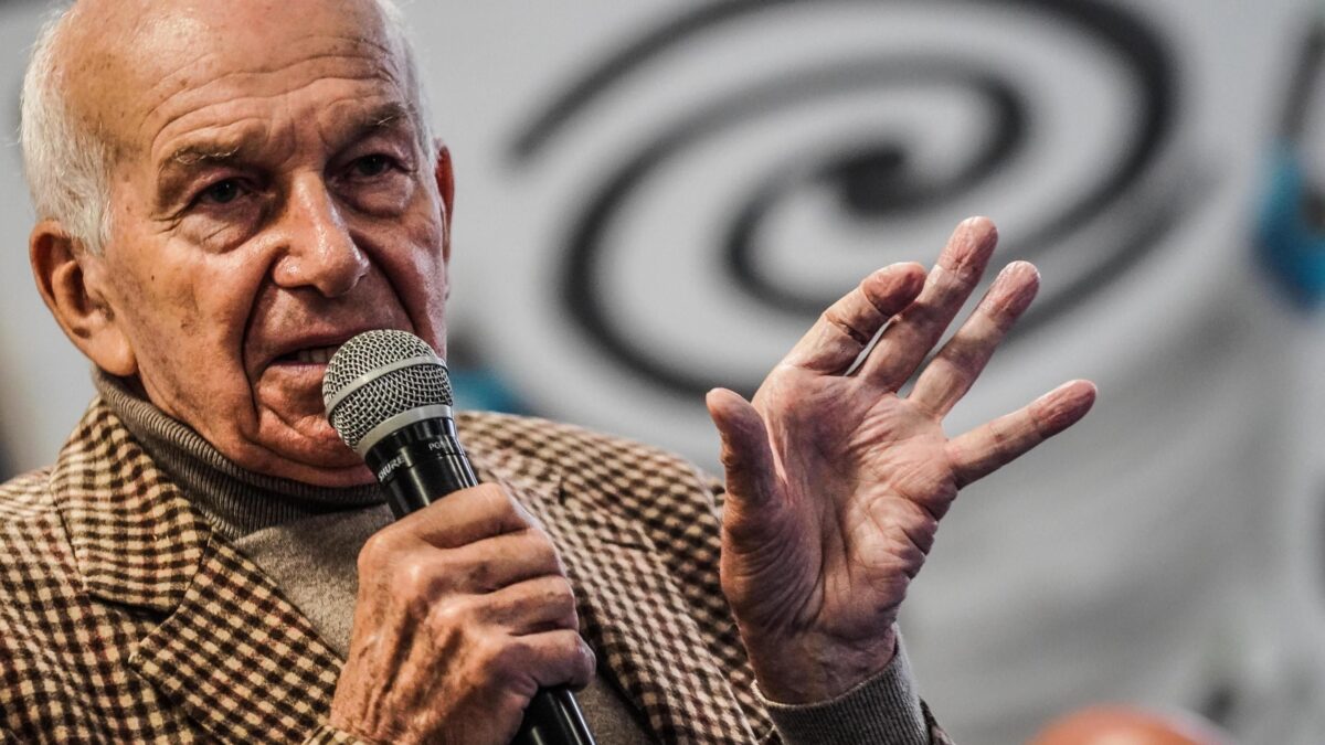 Bertinotti: «Il Pd è insignificante. Un mio consiglio? L’autoscioglimento»