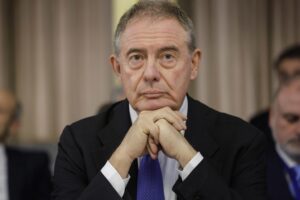Urso: «Rifare il sistema incentivi. Se no finiscono a Stellantis estero»