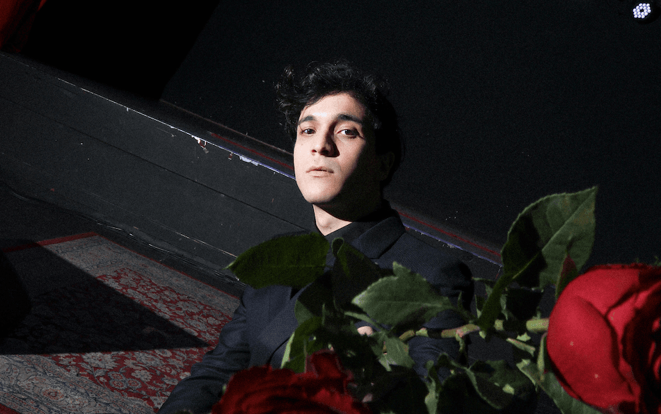 Sanremo 2023, Tananai ci riprova e dice: «Se vedo che va male mi faccio squalificare»