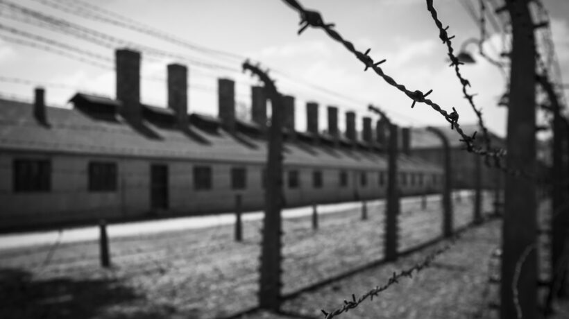 Il potere riscrive la storia grazie a Internet