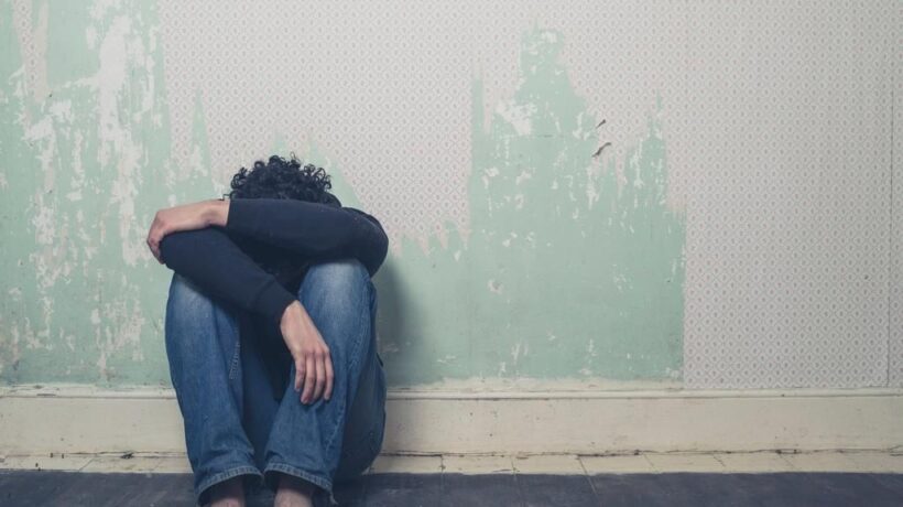 Crisi post lockdown: ragazza suicida