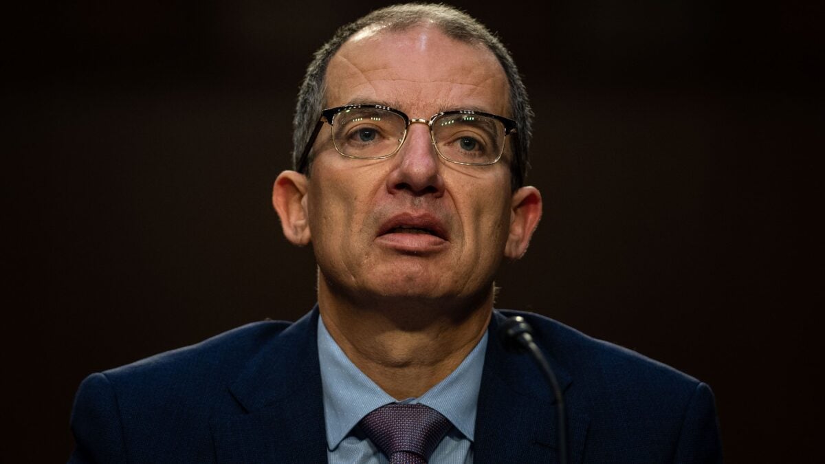 Il ceo di Moderna torchiato per i soldi dati al governo Usa