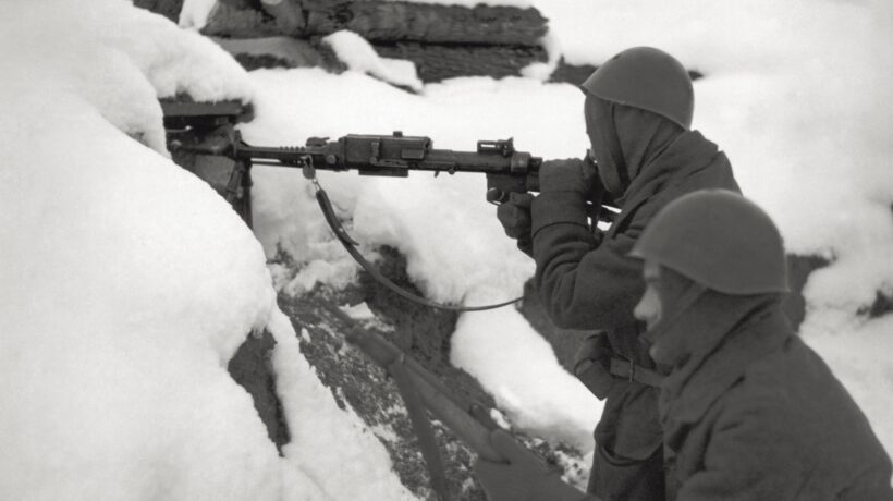 Breda 30 in azione in Jugoslavia (Getty Images)