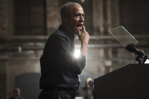 Berna alla fine nazionalizza il credito. Si chiude l’assalto lanciato da Obama
