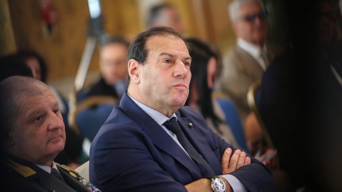 Entro tre anni flat tax per tutti e svolta sul federalismo fiscale