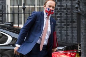 La strategia Uk per imporre i divieti: «Bisogna spaventarli tutti a morte»