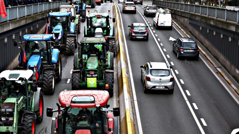 L’Ue sottovaluta l’ira degli agricoltori. La marcia dei trattori è solo all’inizio
