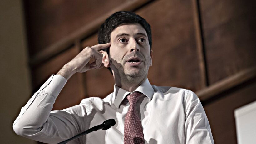 Pasticcio payback, arrivano le sberle: la scure di Speranza colpisce le imprese