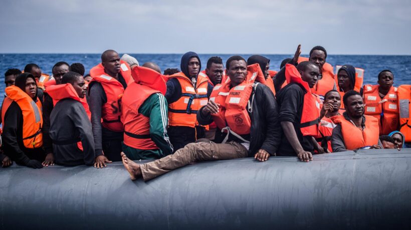«Fermiamo gli sbarchi con il blocco navale»