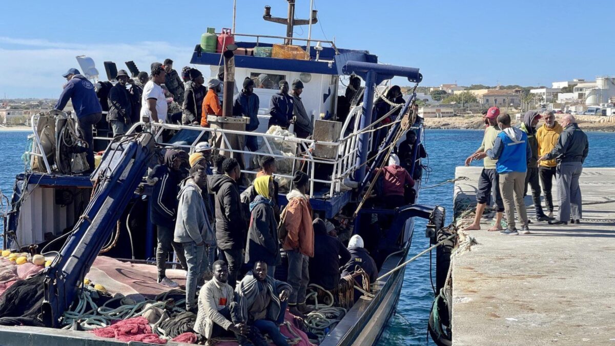 Ormai è un vero e proprio assalto. Tunisi blocca 79 barche già in mare