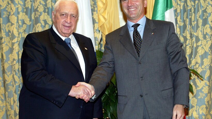 Con Ariel Sharon (Ansa)