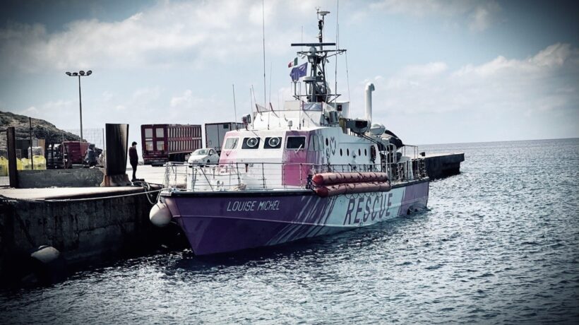 La nave di Banksy ferma 20 giorni. La Procura non esclude l’inchiesta