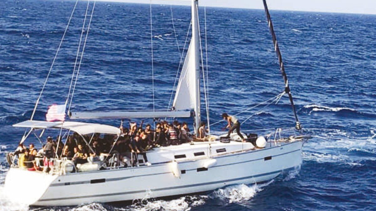 Nuove armi per la lotta agli scafisti e accelerazione sui flussi regolari