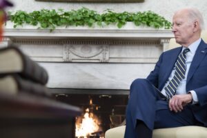 Usa 2024: sale la tensione tra Biden e DeSantis (mentre spunta l’ipotesi Carlson)