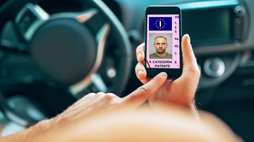 Bruxelles spinge il modello green pass. Sarà digitale pure la patente di guida