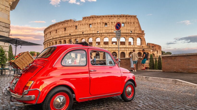 Ecodeliri a Roma: auto d’epoca bandite e meno parcheggi ai malati oncologici