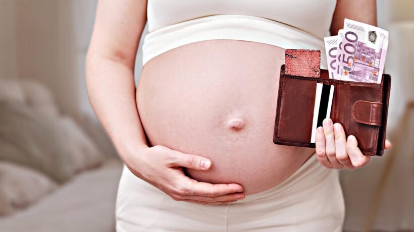 La maggioranza stoppa il tentativo Ue di legittimare l’utero in affitto