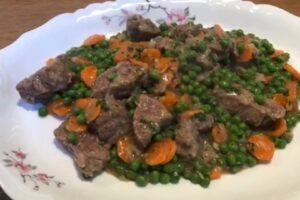 Cuciniamo insieme: spezzatino di primavera