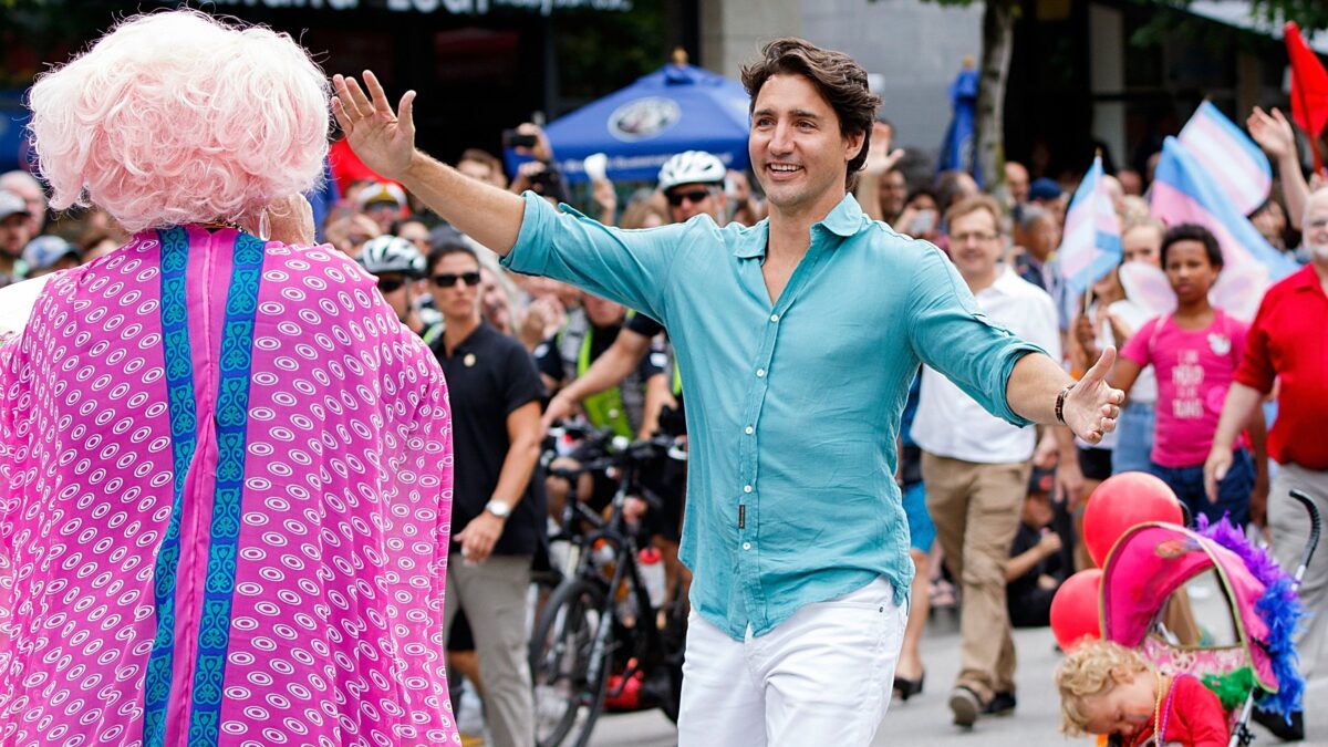 In Canada arrivano i campi estivi per far diventare drag queen i bimbi