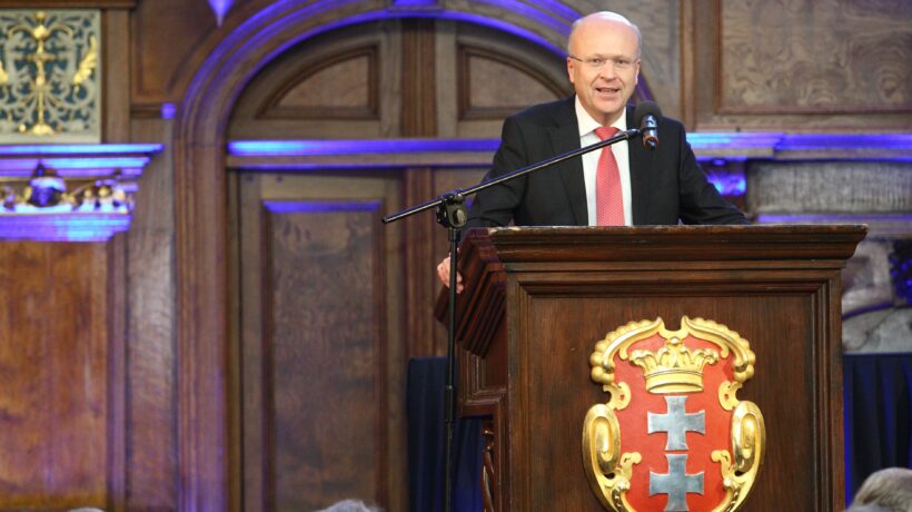 Arruolano l’Ue sull’utero in affitto ma tacciono sull’Italia che se ne va