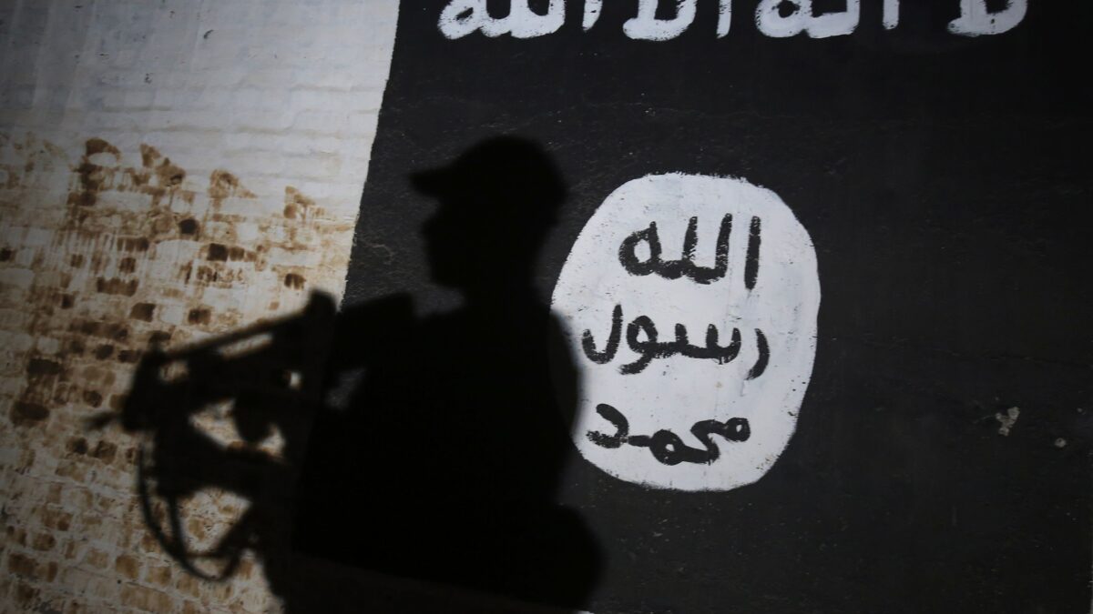 «L’Isis è rinato e tornerà a colpire». Nel pentolone social ribolle il terrore