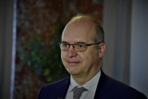 L’Aifa doveva analizzare le autopsie. Ma Magrini bloccò le indagini