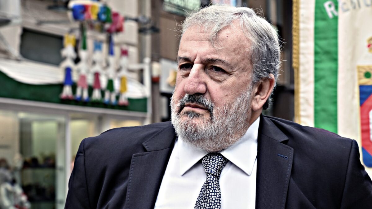 La Procura chiede un anno per il pm Emiliano