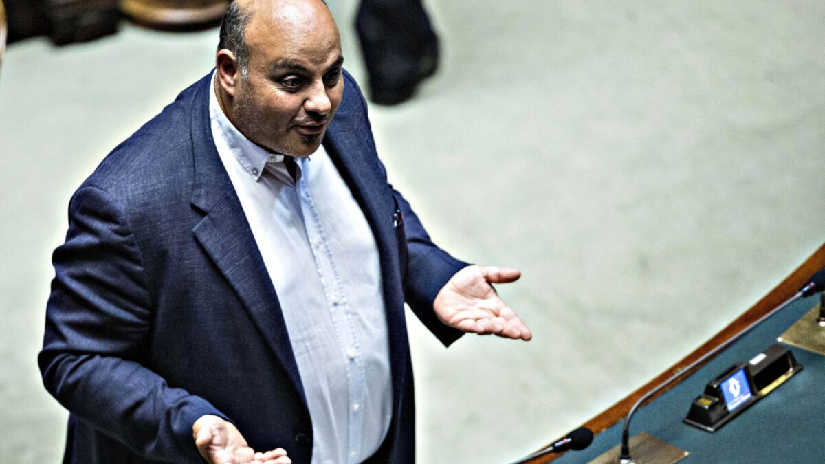 Pioggia di emendamenti di Pd e M5s per non indagare su vaccini e diktat