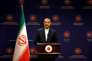 L’accordo sul nucleare con l’Iran torna (pericolosamente) a fare capolino