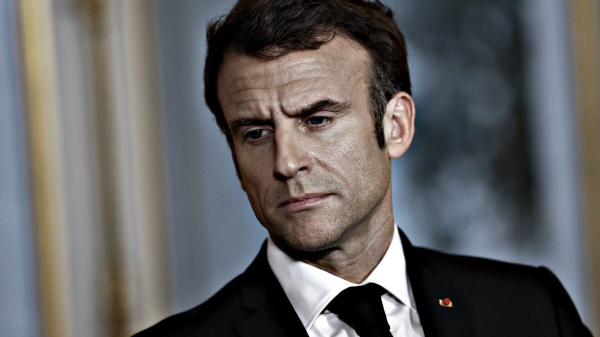 Macron spinge per una legge sul fine vita