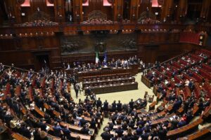 Ostruzionismo, sindaci e governatori per blindare la protezione speciale