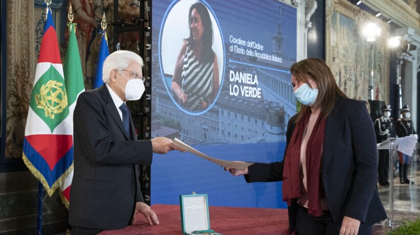 Arrestata la preside premiata dal Colle: rubava tablet e cibo agli alunni