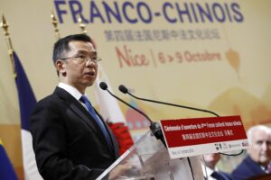 Tensione Ue-Cina: «Un euro-vertice per riesaminare i nostri rapporti»