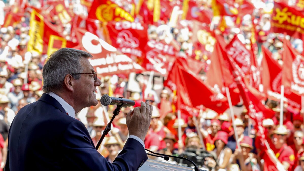 La sinistra celebra il Primo maggio tifando per le tasse contro i salari