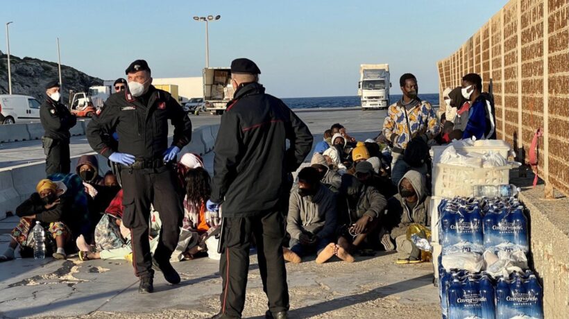 Dagli sbarchi ai mancati rimpatri, sui migranti il governo è in affanno
