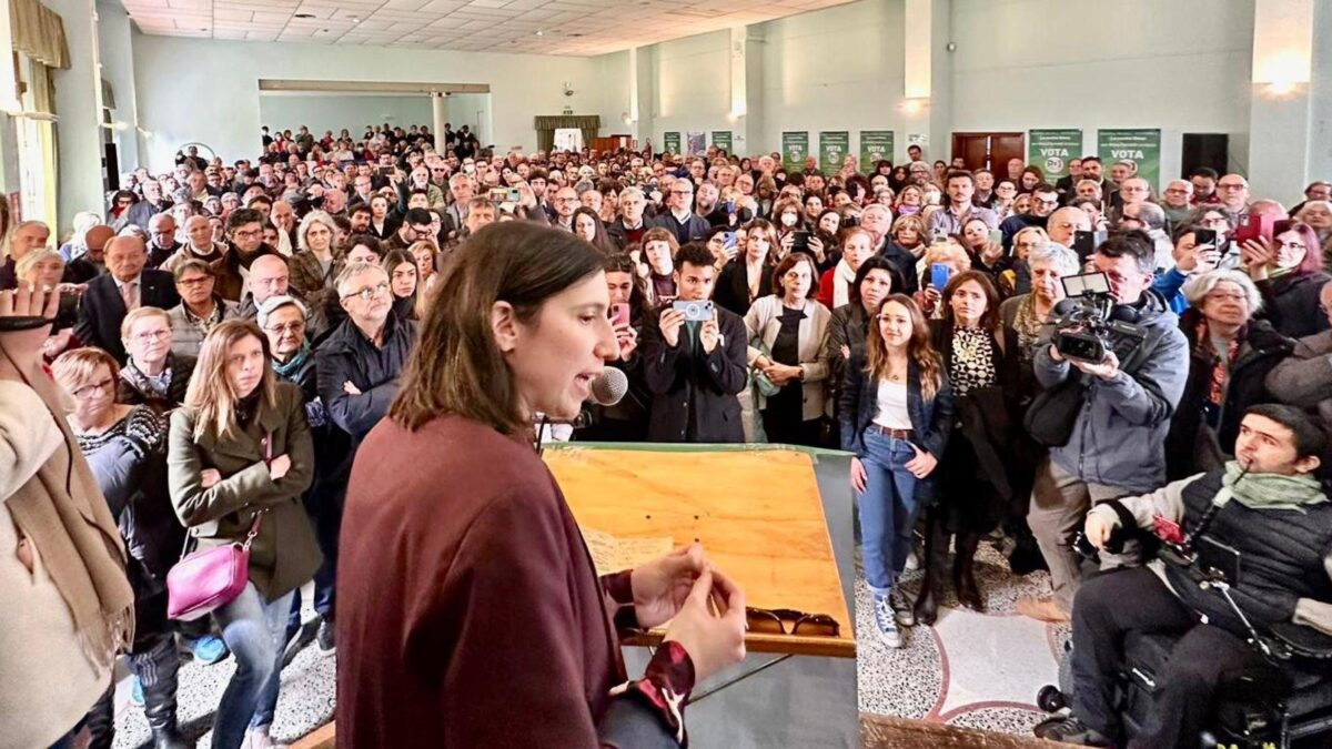 La Schlein torna e parla. Ma non dice nulla