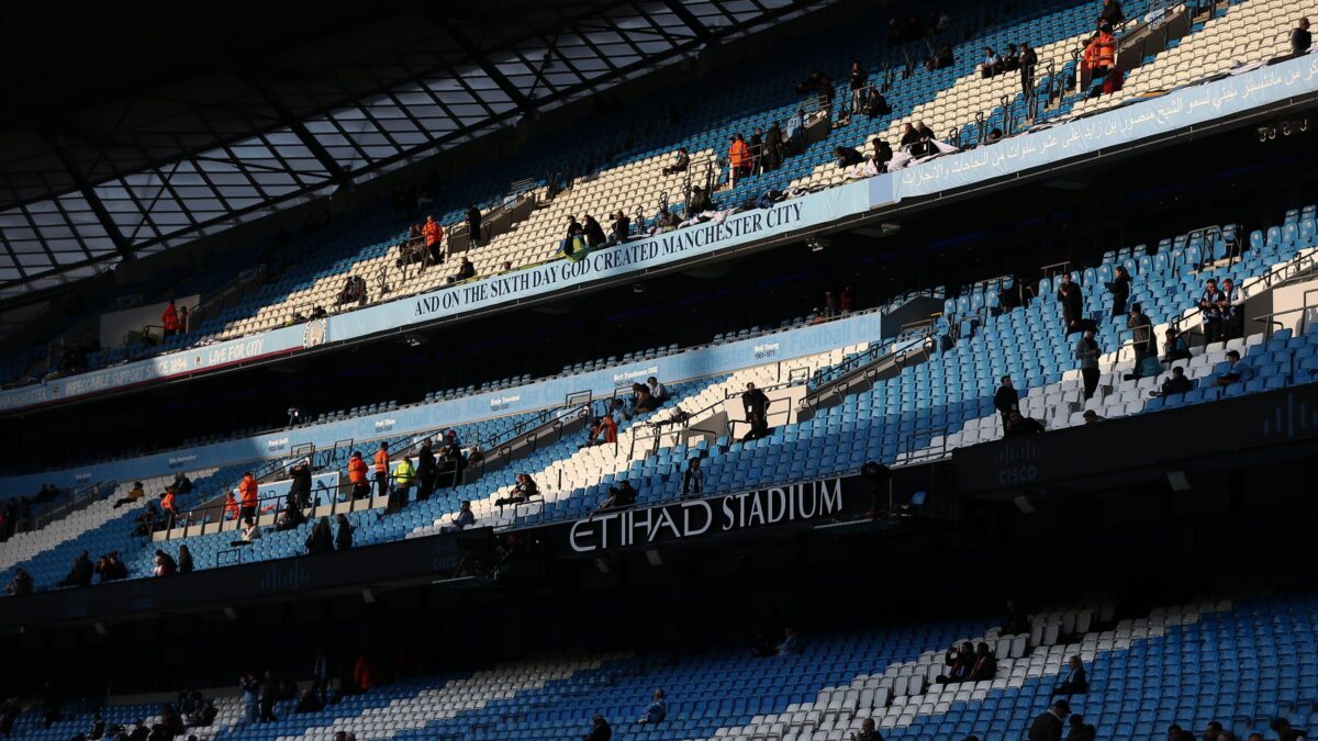 Mentre a Milano si perde tempo, il Man City allarga il suo stadio