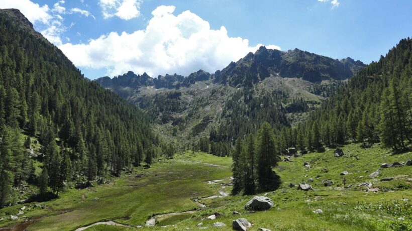 In montagna diventiamo più piccoli e possiamo scordare di essere umani