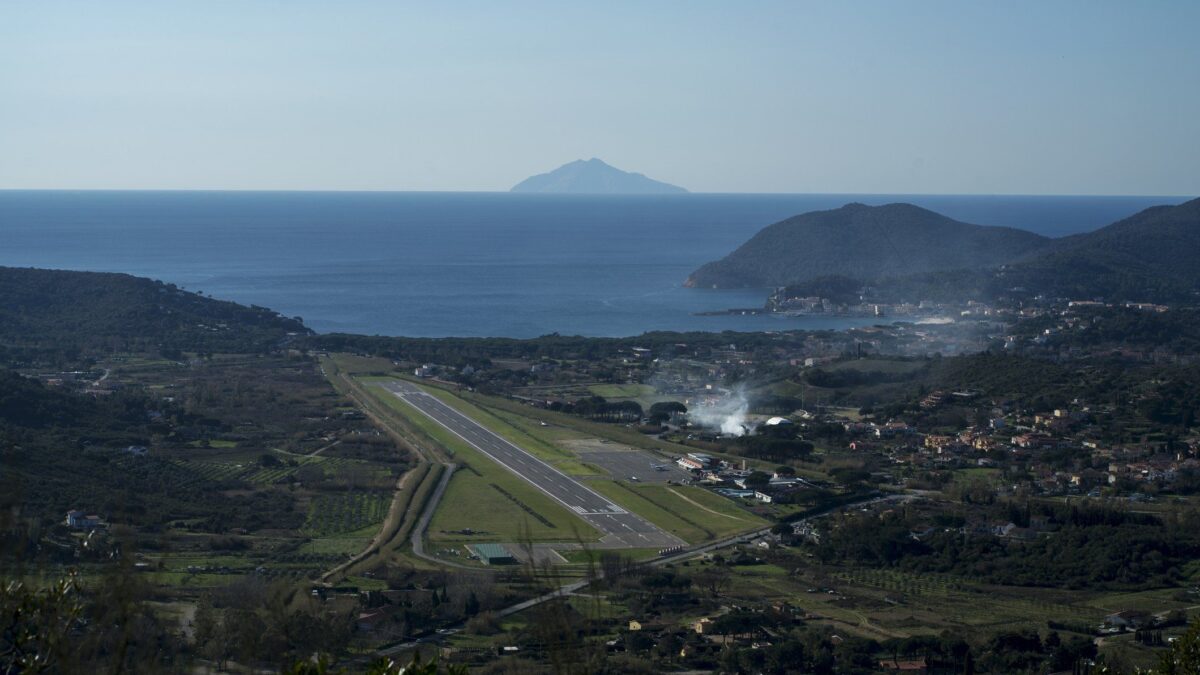 Isola d’Elba alle urne per l’aeroporto
