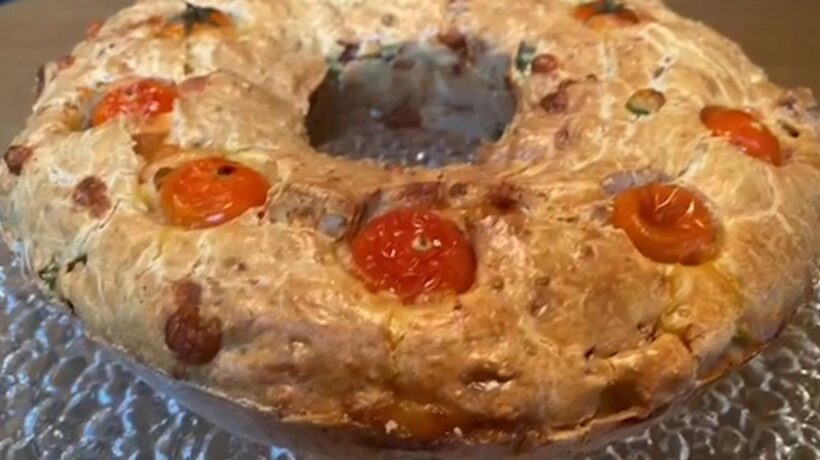 Cuciniamo insieme: ciambellone salato pasquale