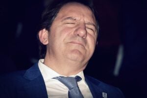 Tridico in lacrime altro martire da barzelletta