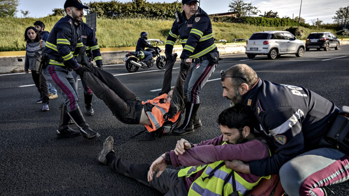 Evocano l’apocalisse, poi scoprono l’ansia