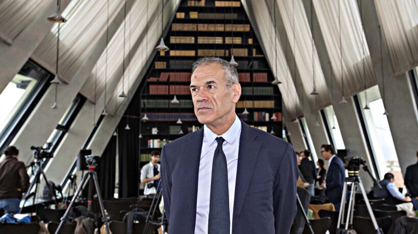 Cottarelli lascia il Pd della Schlein. Un bel ceffone in faccia agli elettori