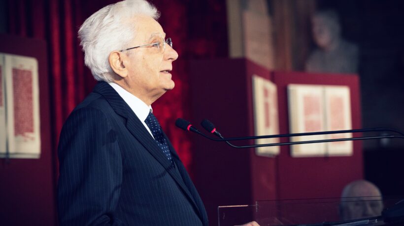 Mattarella capo dell’opposizione
